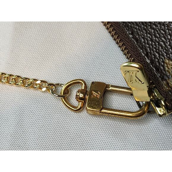 Louis Vuitton LV Monogram Pochette Accessoires with Gold Chain Vintage Bag - Picture 3 of 14